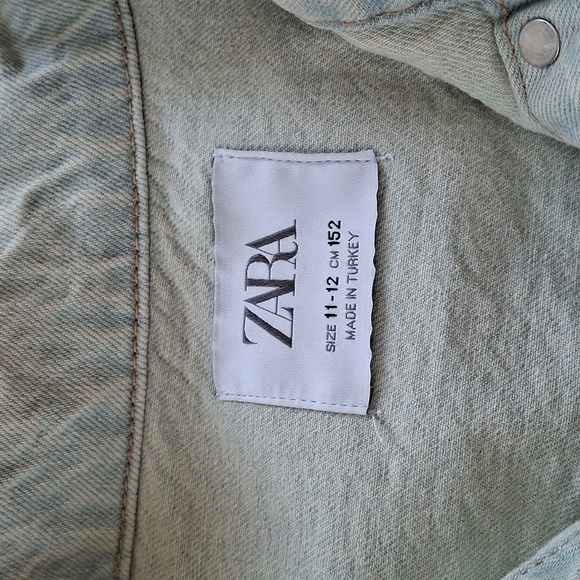 Zara Denim Jacket - Picture 5 of 8
